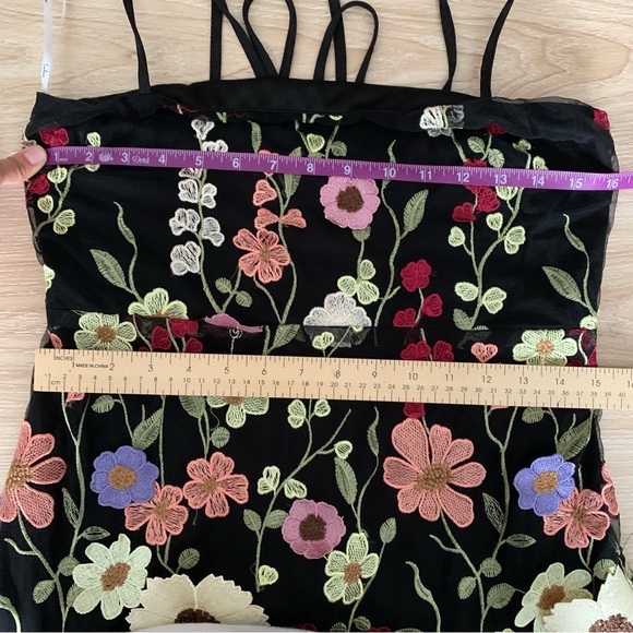 Lulus Large NEW 3D Floral Embroidered Lace Up Midi Cami Dress Black - Picture 7 of 9